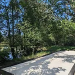 Avec Etang Privatise *