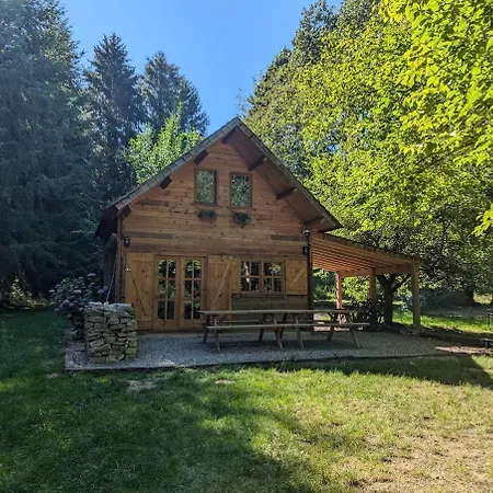 Apartament Avec Etang Privatise Saint-Aquilin-de-Corbion